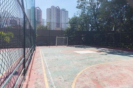 Apartamento para alugar com 76m², 3 quartos e 1 vagaQuadra - Condomínio