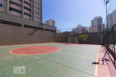 Apartamento para alugar com 76m², 3 quartos e 1 vagaQuadra - Condomínio