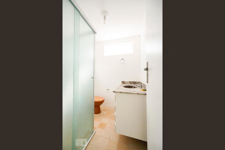 Banheiro de apartamento para alugar com 2 quartos, 52m² em Vila Santana, São Paulo