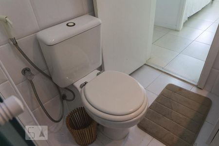 Apartamento para alugar com 63m², 2 quartos e 1 vaga Apartamento para alugar com 63m², 2 quartos e 1 vagaBanheiro