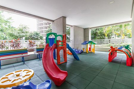 Apartamento para alugar com 63m², 2 quartos e 1 vaga Apartamento para alugar com 63m², 2 quartos e 1 vagaÁrea Comum - Playground