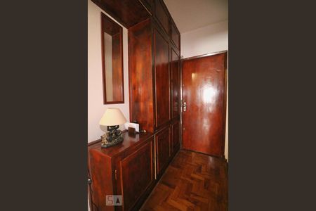 Apartamento à venda com 48m², 1 quarto e sem vaga Apartamento à venda com 48m², 1 quarto e sem vagaEntrada