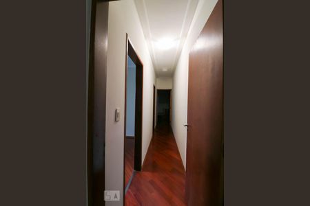Corredor de apartamento à venda com 3 quartos, 94m² em Parque das Nações, Santo André