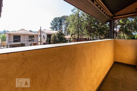 Casa de condomínio à venda com 410m², 4 quartos e 4 vagas Casa de condomínio à venda com 410m², 4 quartos e 4 vagasVaranda da Sala Privativa