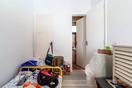 Casa de condomínio à venda com 410m², 4 quartos e 4 vagas Casa de condomínio à venda com 410m², 4 quartos e 4 vagasQuarto de Serviço