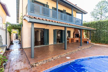 Casa de condomínio à venda com 410m², 4 quartos e 4 vagas Casa de condomínio à venda com 410m², 4 quartos e 4 vagasQuintal