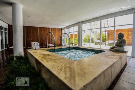 Apartamento à venda com 74m², 2 quartos e 1 vagaSpa