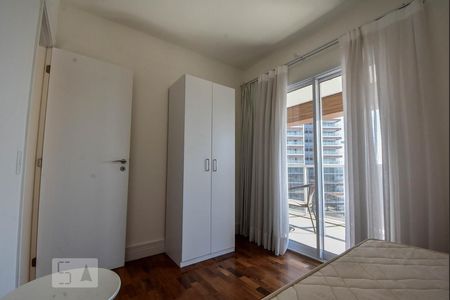 Apartamento à venda com 74m², 2 quartos e 1 vagaQuarto 02