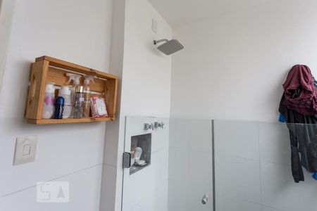 Banheiro de apartamento à venda com 2 quartos, 65m² em Praia de Belas, Porto Alegre