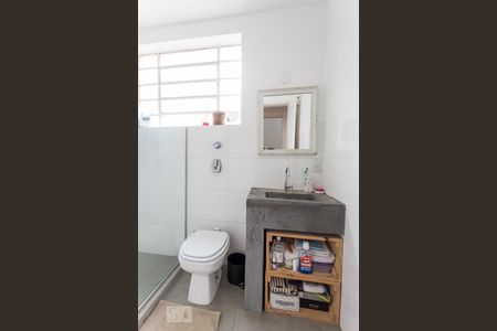 Banheiro de apartamento à venda com 2 quartos, 65m² em Praia de Belas, Porto Alegre