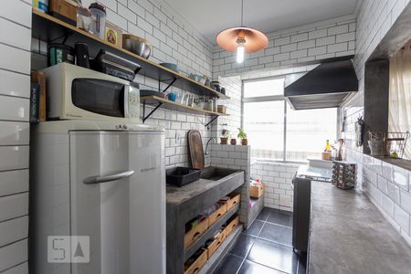 Cozinha de apartamento à venda com 2 quartos, 65m² em Praia de Belas, Porto Alegre