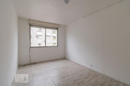 Quarto 1 de apartamento para alugar com 2 quartos, 68m² em Humaitá, Porto Alegre