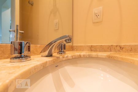 Banheiro de apartamento para alugar com 2 quartos, 98m² em Cidade Monções, São Paulo