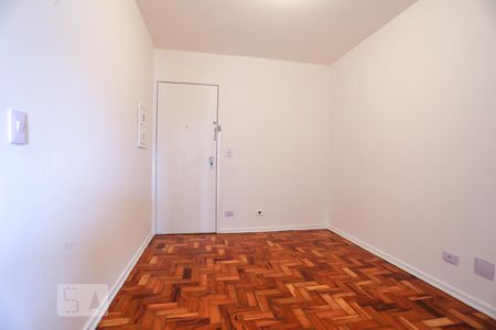 Studio à venda com 45m², 1 quarto e 1 vaga Studio à venda com 45m², 1 quarto e 1 vagaSala