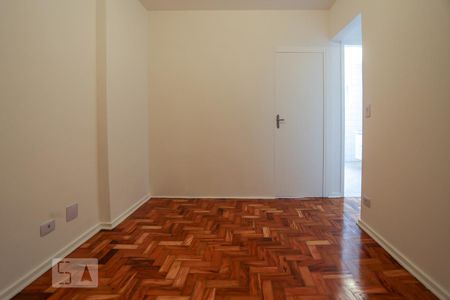 Studio à venda com 45m², 1 quarto e 1 vaga Studio à venda com 45m², 1 quarto e 1 vagaSala