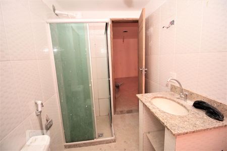 Banheiro da Suíte 1 de casa de condomínio à venda com 2 quartos, 90m² em Pechincha, Rio de Janeiro