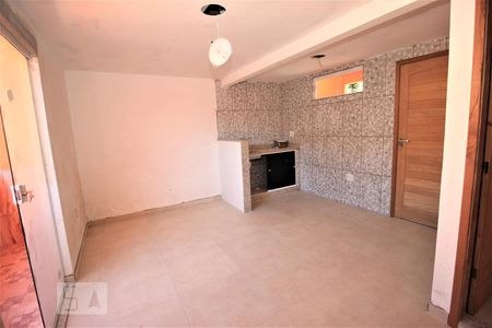 Sala de casa de condomínio à venda com 1 quarto, 65m² em Pechincha, Rio de Janeiro