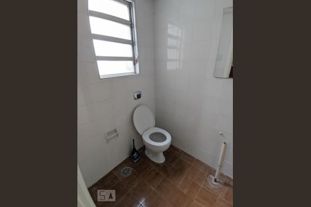 Banheiro de kitnet/studio à venda com 1 quarto, 23m² em Centro Histórico, Porto Alegre