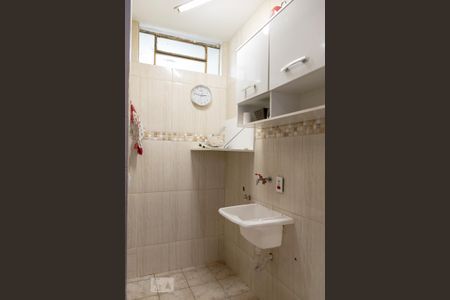 Apartamento para alugar com 65m², 2 quartos e 1 vagaÁrea de serviços