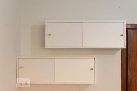 Quarto 1 - Armários de apartamento para alugar com 2 quartos, 65m² em Heliópolis, Belo Horizonte