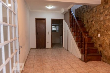 Sala de apartamento para alugar com 2 quartos, 65m² em Heliópolis, Belo Horizonte
