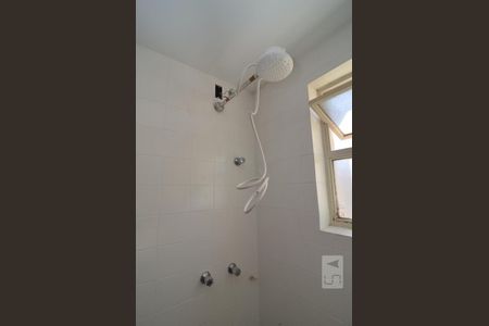 Apartamento para alugar com 100m², 3 quartos e 2 vagasBanheiro social