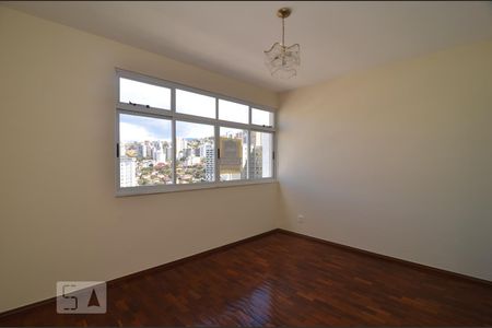 Sala de apartamento para alugar com 3 quartos, 100m² em Coração de Jesus, Belo Horizonte
