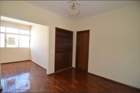 Sala de apartamento para alugar com 3 quartos, 100m² em Coração de Jesus, Belo Horizonte