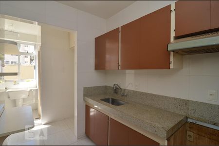 Apartamento para alugar com 100m², 3 quartos e 2 vagasCozinha