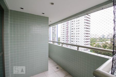 Varanda de apartamento para alugar com 2 quartos, 90m² em Barra da Tijuca, Rio de Janeiro