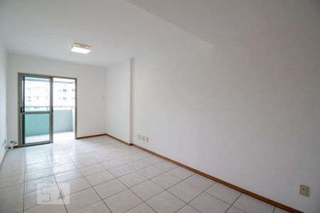 Sala de apartamento para alugar com 2 quartos, 90m² em Barra da Tijuca, Rio de Janeiro