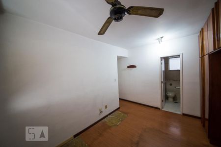 Suíte de apartamento para alugar com 2 quartos, 70m² em Icaraí, Niterói