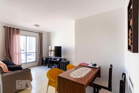 Sala de apartamento à venda com 3 quartos, 70m² em Vila Monte Alegre, São Paulo