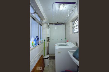 Apartamento à venda com 70m², 2 quartos e 1 vagaÁrea de Serviço