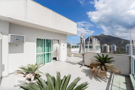 Varanda de apartamento à venda com 3 quartos, 55m² em Barra da Tijuca, Rio de Janeiro