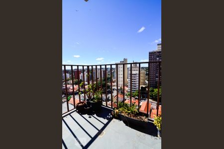Sacada de apartamento para alugar com 2 quartos, 75m² em Cambuí, Campinas