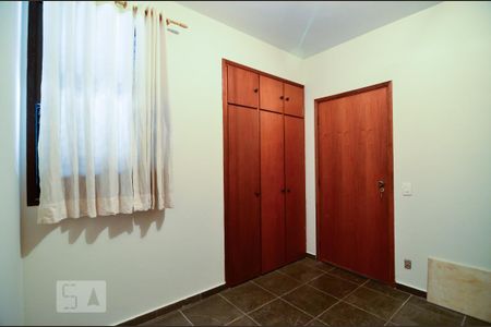 Quarto 1 de apartamento para alugar com 2 quartos, 75m² em Cambuí, Campinas