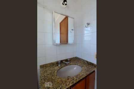 Apartamento para alugar com 75m², 2 quartos e 1 vagaBanheiro 