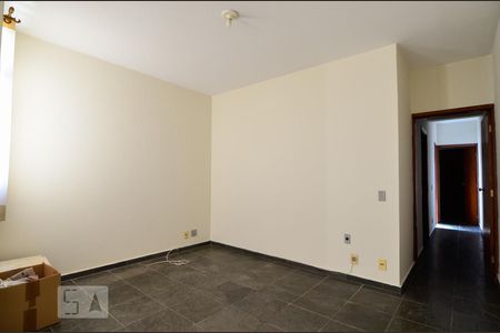 Sala de apartamento para alugar com 2 quartos, 75m² em Cambuí, Campinas