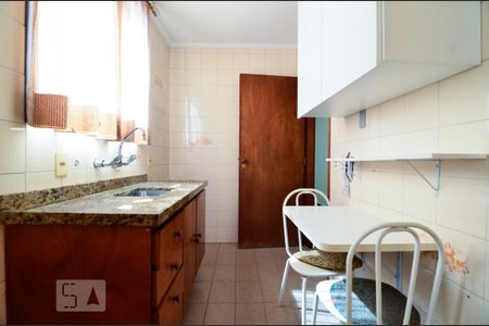 Apartamento para alugar com 75m², 2 quartos e 1 vagaCozinha