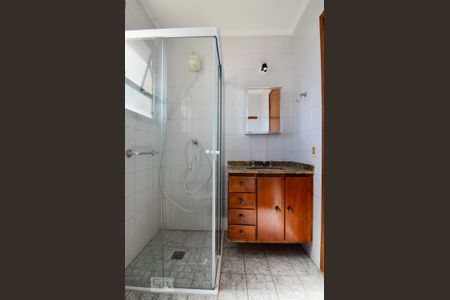 Apartamento para alugar com 75m², 2 quartos e 1 vagaBanheiro 