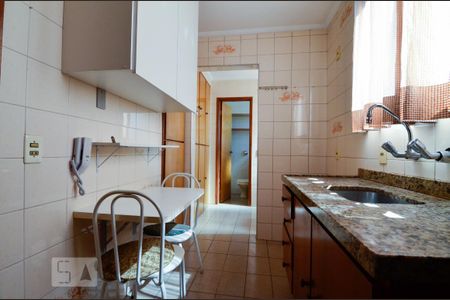 Apartamento para alugar com 75m², 2 quartos e 1 vagaCozinha