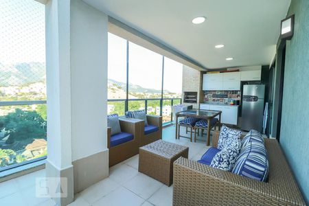 Apartamento à venda com 160m², 4 quartos e 2 vagasVaranda Cobertura