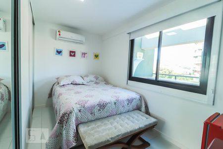 Apartamento à venda com 160m², 4 quartos e 2 vagasQuarto 3 - Suíte