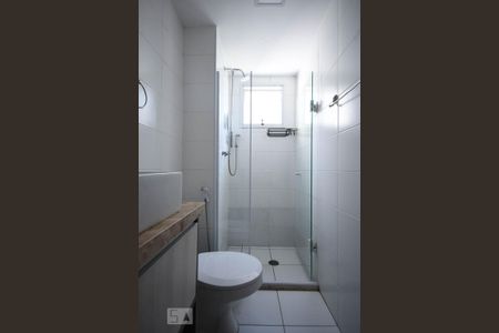 Apartamento à venda com 49m², 2 quartos e 1 vagaDetalhe do Banheiro