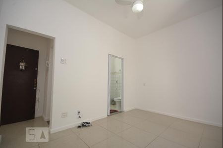 Sala/Quarto de kitnet/studio para alugar com 1 quarto, 22m² em Glória, Rio de Janeiro