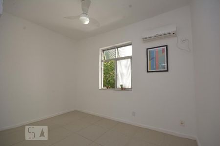 Sala/Quarto de kitnet/studio para alugar com 1 quarto, 22m² em Glória, Rio de Janeiro