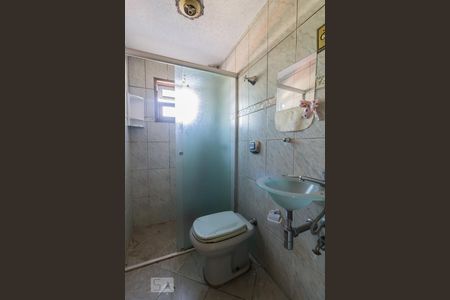 Banheiro de apartamento à venda com 2 quartos, 64m² em Jardim Silvia, Guarulhos