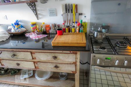 Apartamento para alugar com 84m², 2 quartos e 1 vagaCozinha 