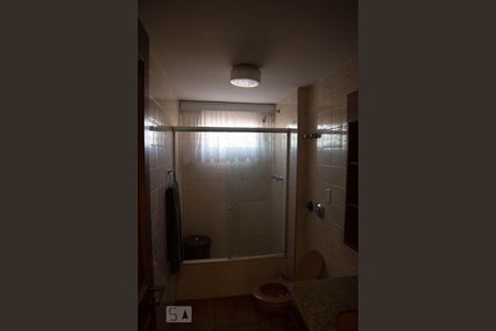 Apartamento para alugar com 120m², 3 quartos e 2 vagas Apartamento para alugar com 120m², 3 quartos e 2 vagasBanheiro social